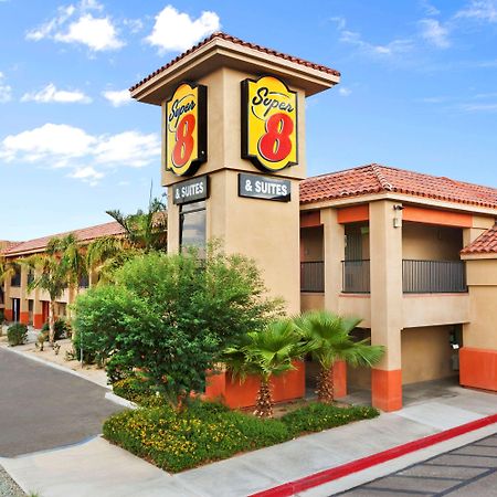 Hotel Super 8 By Wyndham Indio Exteriér fotografie