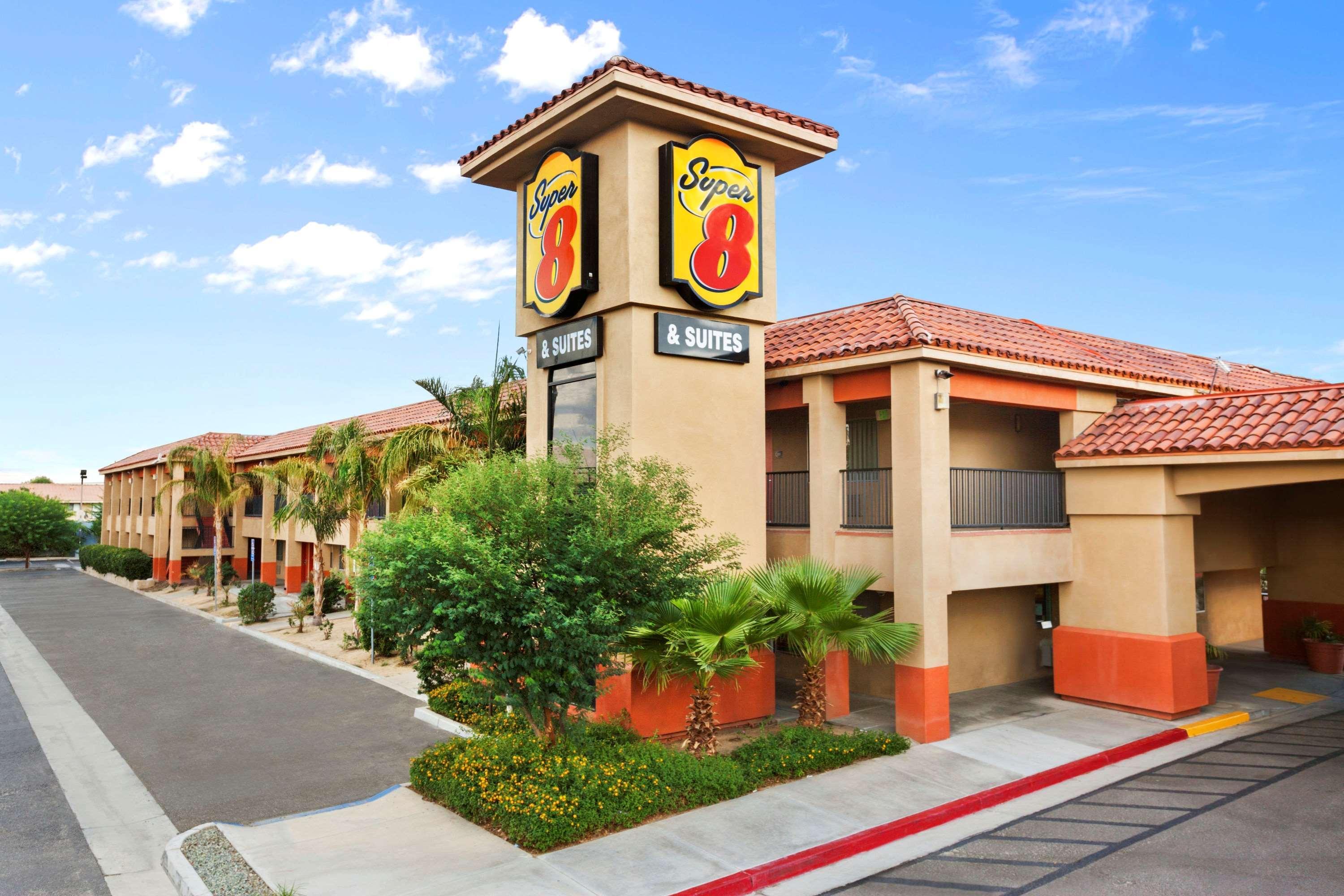 Hotel Super 8 By Wyndham Indio Exteriér fotografie